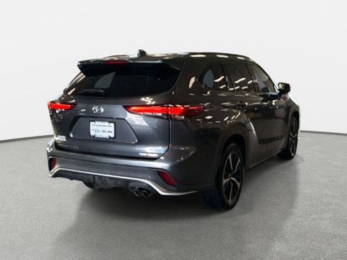 Used 2021 Toyota Highlander XSE image 5
