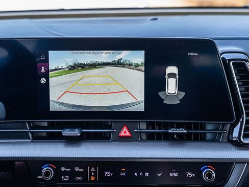 Used 2023 Kia Sportage SX image 27