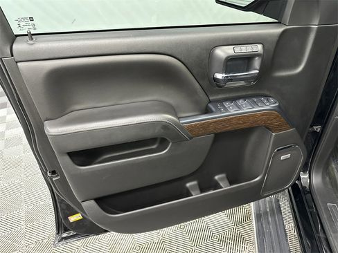 Used 2018 GMC Sierra 1500 Denali w/ Denali Ultimate Package image 11