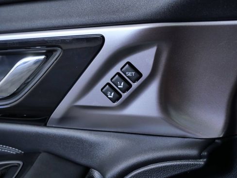 Used 2023 Subaru Outback Limited AWD/4WD image 29