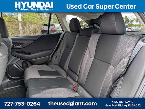 Used 2025 Subaru Outback Premium image 15