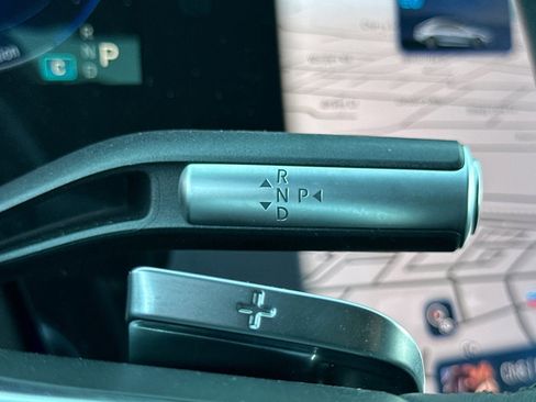 Certified 2022 Mercedes-Benz EQS 580 4MATIC Sedan image 19