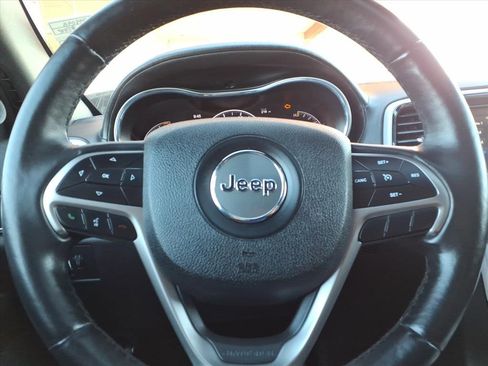 Used 2018 Jeep Grand Cherokee Limited image 51