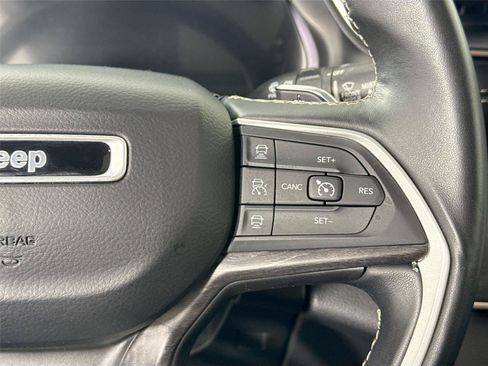 Used 2021 Jeep Grand Cherokee L Limited AWD/4WD image 19