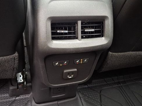 Used 2020 Chevrolet Equinox Premier AWD/4WD image 12