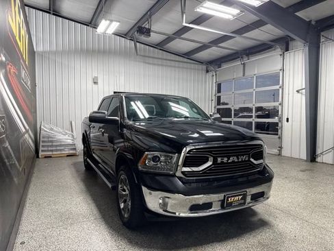 Used 2017 RAM 1500 Limited AWD/4WD image 18