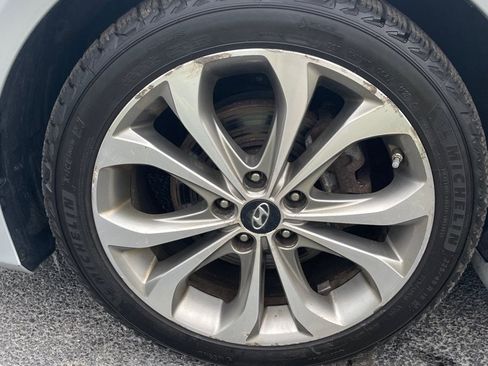 Used 2014 Hyundai Sonata SE w/ Premium Package 03 FWD image 26