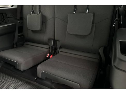 New 2026 Toyota 4Runner SR5 AWD/4WD image 16