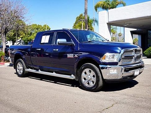 Used 2017 RAM 3500 Laramie w/ Convenience Group RWD image 6
