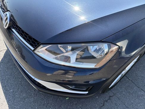 Used 2017 Volkswagen Golf Alltrack AWD/4WD image 10
