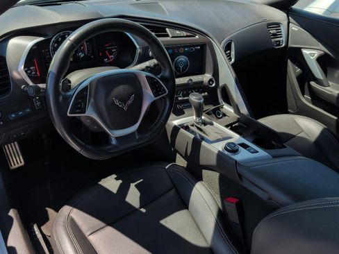 Used 2019 Chevrolet Corvette Stingray Convertible w/ 2LT Preferred Equipment Group RWD image 32