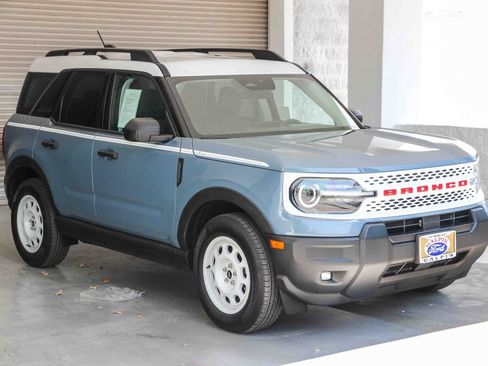 Certified 2025 Ford Bronco Sport Heritage w/ Convenience Package AWD/4WD image 3
