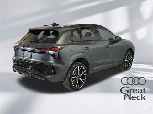 New 2026 Audi Q3 quattro 2.0T AWD/4WD image 9