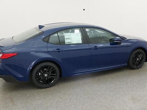 New 2026 Toyota Camry SE image 10