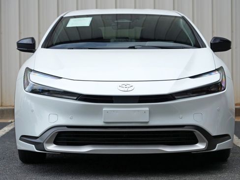 Used 2024 Toyota Prius Prime FWD image 6