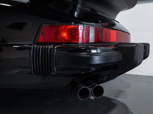 Used 1988 Porsche 911 Carrera image 24