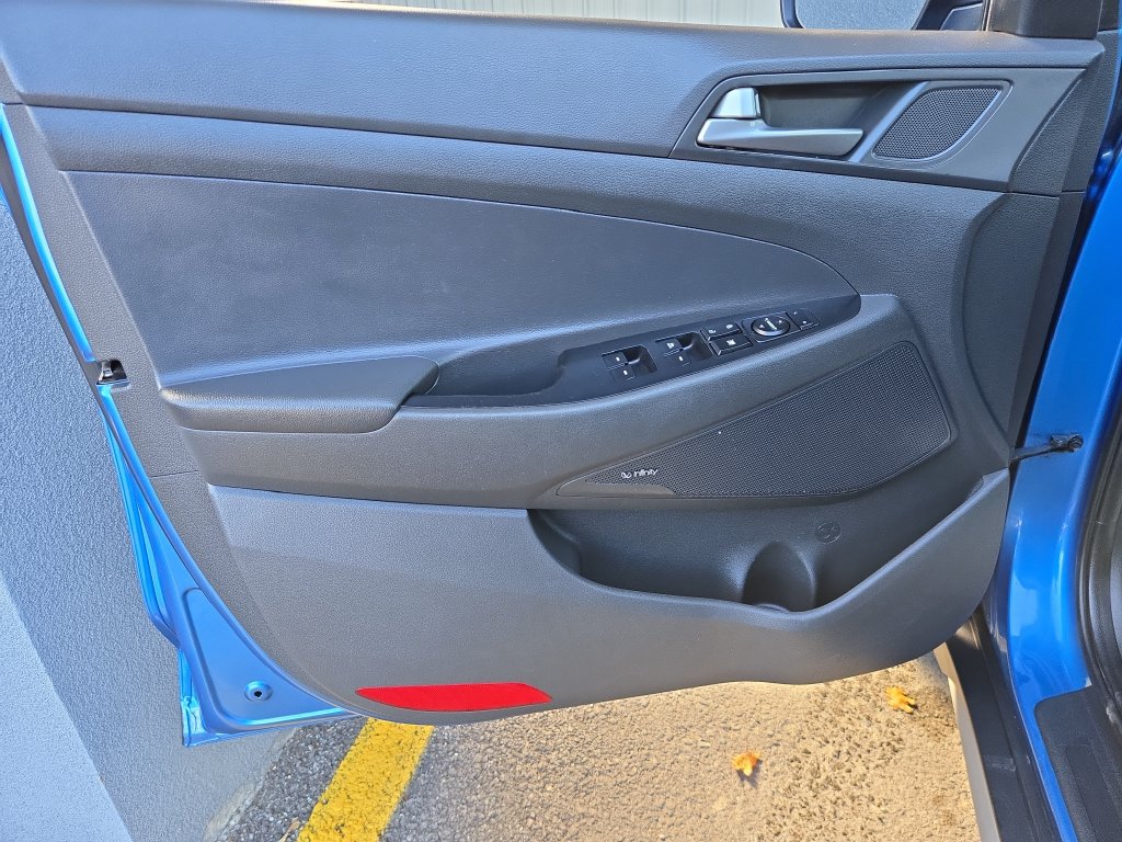 Used 2017 Hyundai Tucson SE Plus AWD/4WD image 12