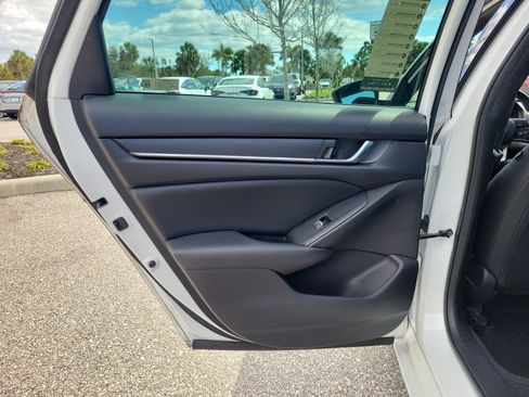 Used 2022 Honda Accord Sport image 14