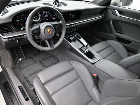 Used 2022 Porsche 911 Carrera GTS image 4
