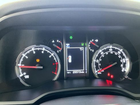 Used 2024 Toyota 4Runner TRD Off-Road image 15