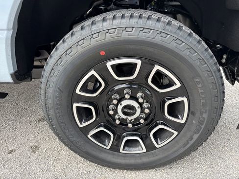 New 2026 Ford F250 Platinum AWD/4WD image 12