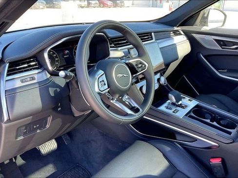 New 2025 Jaguar F-PACE R-Dynamic S AWD/4WD image 7