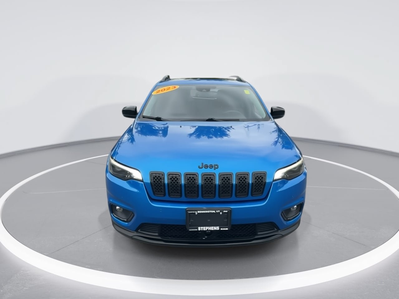 Used 2023 Jeep Cherokee Altitude Lux w/ Lux Elite Package AWD/4WD image 4