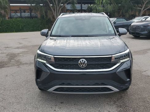 Certified 2023 Volkswagen Taos SE FWD image 10