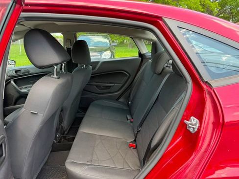 Used 2017 Ford Fiesta SE FWD image 8