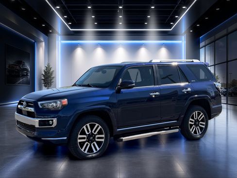 Used 2023 Toyota 4Runner Limited AWD/4WD image 9