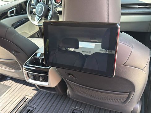 Used 2022 Kia Carnival SX FWD image 29