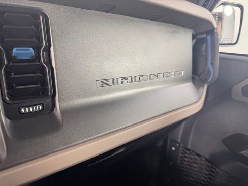 Used 2024 Ford Bronco Wildtrak AWD/4WD image 19