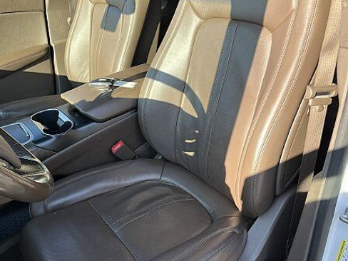Used 2018 Lincoln MKX Reserve w/ Driver Assistance Package FWD image 12