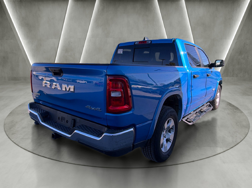 Used 2025 RAM 1500 Big Horn AWD/4WD image 3