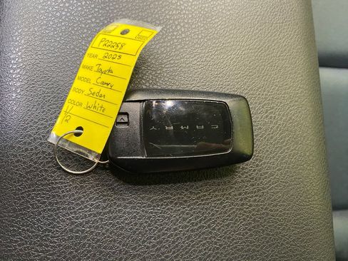 Used 2025 Toyota Camry SE w/ Convenience Package FWD image 43