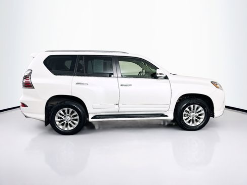 Used 2018 Lexus GX 460 Premium w/ Premium Package image 10