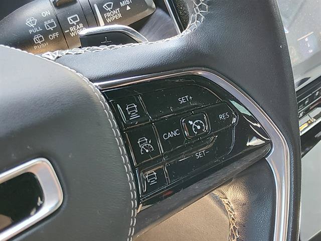 Used 2022 Jeep Grand Cherokee L Overland AWD/4WD image 16