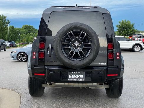 Used 2024 Land Rover Defender 110 X-Dynamic SE AWD/4WD image 6