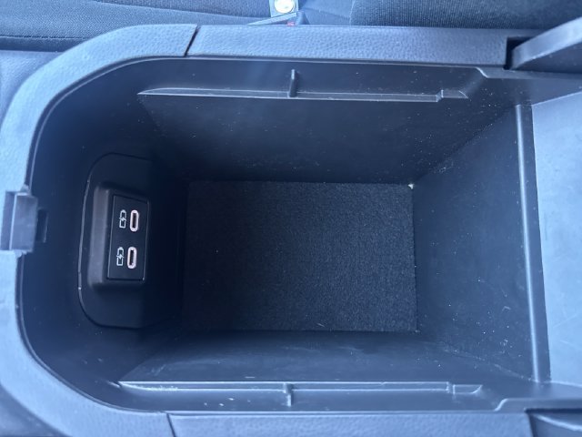 Used 2024 Toyota RAV4 XLE AWD/4WD image 25