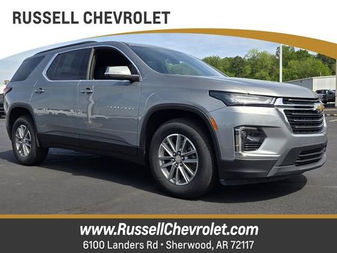 Used 2023 Chevrolet Traverse LT FWD image 1