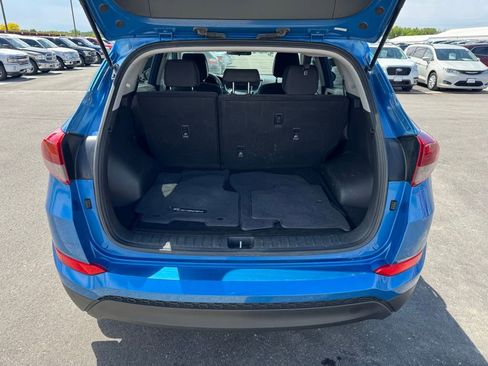 Used 2017 Hyundai Tucson SE AWD/4WD image 41