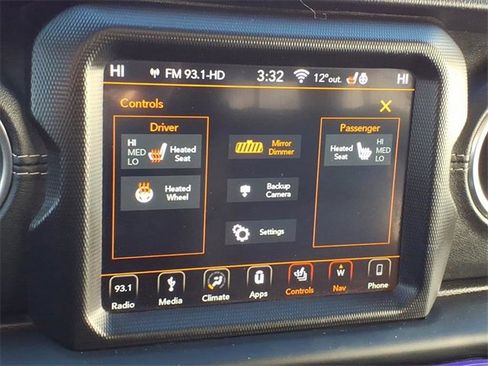 Used 2019 Jeep Wrangler Unlimited Sahara image 14