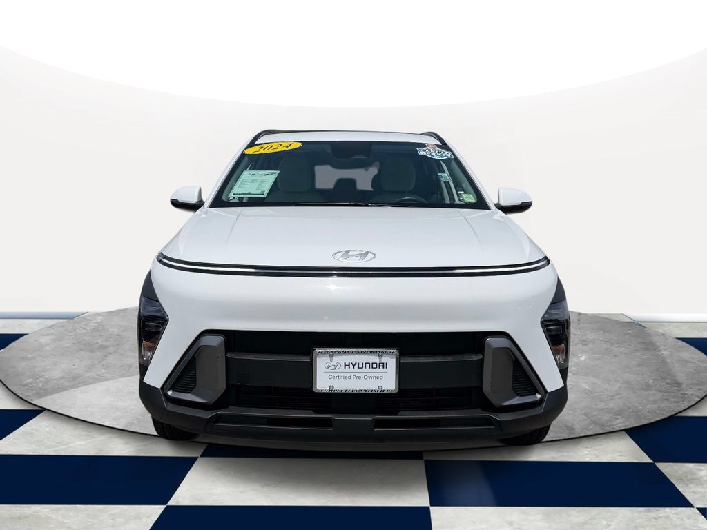 Used 2024 Hyundai Kona SEL AWD/4WD image 2
