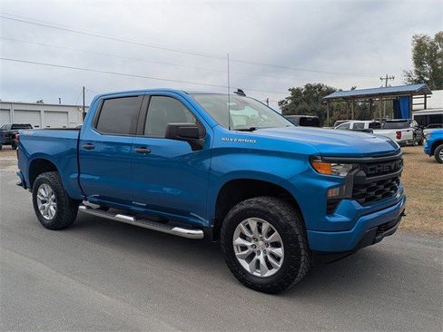 Certified 2023 Chevrolet Silverado 1500 Custom image 2