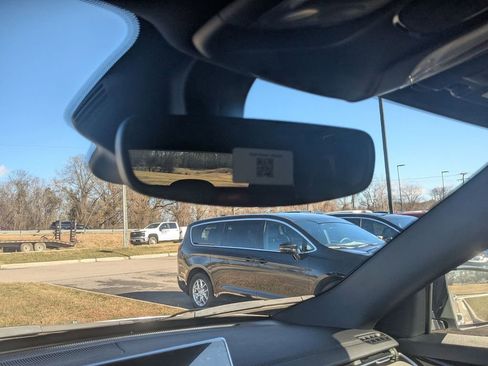 New 2026 Jeep Compass Limited image 34