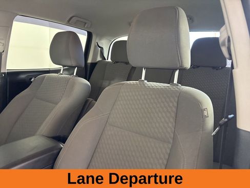 Used 2020 Toyota Tacoma SR image 11