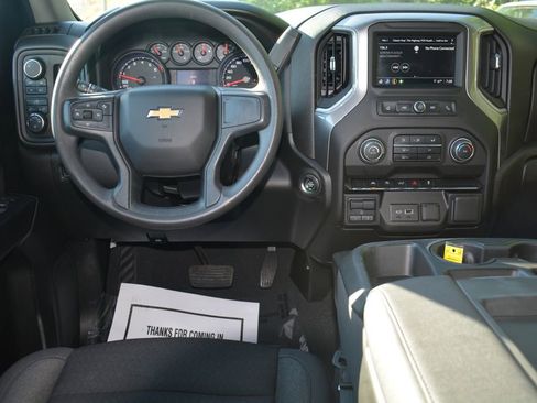 Used 2024 Chevrolet Silverado 1500 Custom AWD/4WD image 3