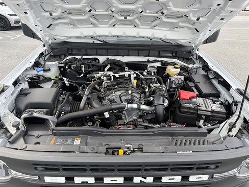 Used 2025 Ford Bronco 4-Door image 28
