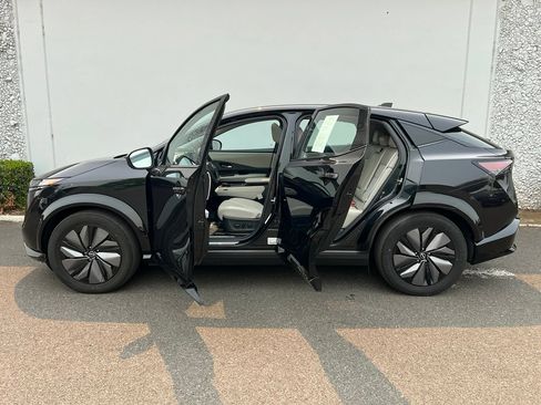 Certified 2024 Nissan Ariya AWD image 14