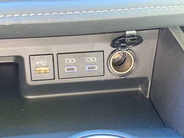 Used 2023 Toyota Highlander XLE FWD image 27
